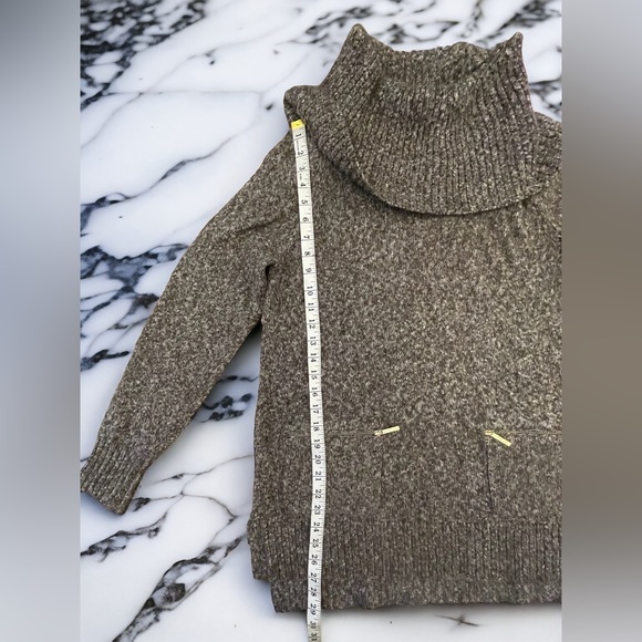 Michael Kors Sweater - Picture 6 of 11